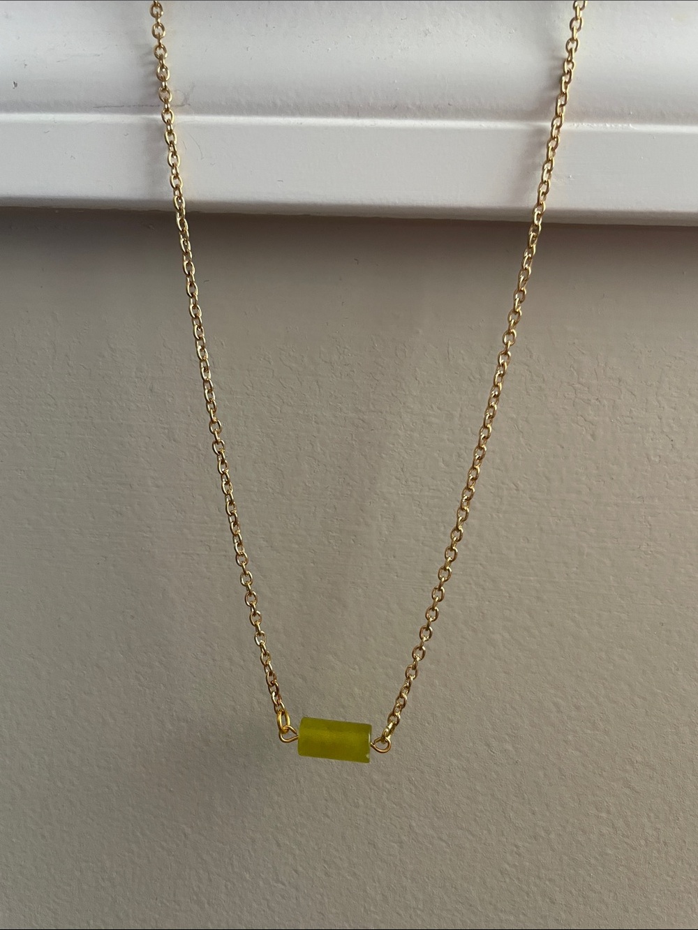 Yellow green cylindrical shaped stone necklace
